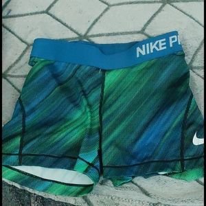 nike pros (HIGH RISE)
